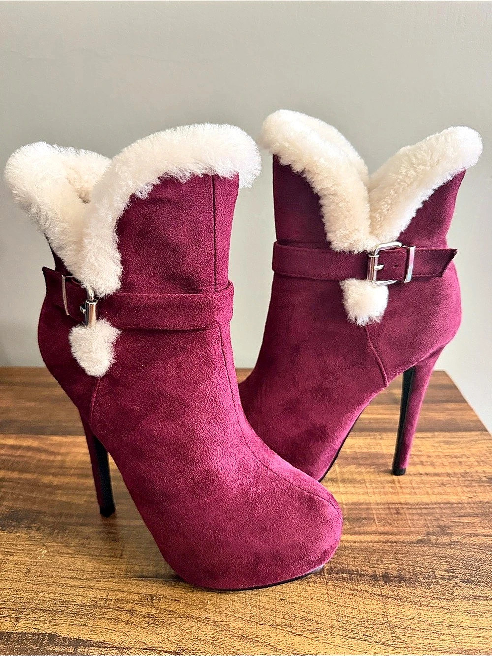 Faux Fur Trim Platform Heeled Ankle Boots in Purple